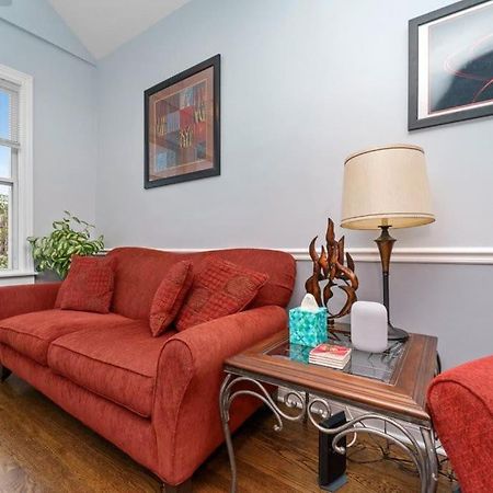 Cozy, Top-Floor 3Br Loft With Balcony In West Town シカゴ エクステリア 写真