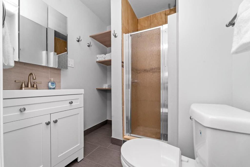 Cozy, Top-Floor 3Br Loft With Balcony In West Town シカゴ エクステリア 写真